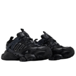 sneakersy